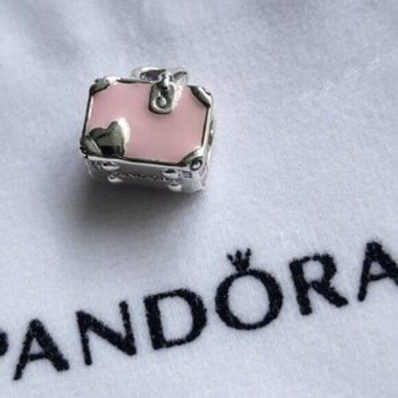Pandora Love Travels Charm - Picture 2 of 4
